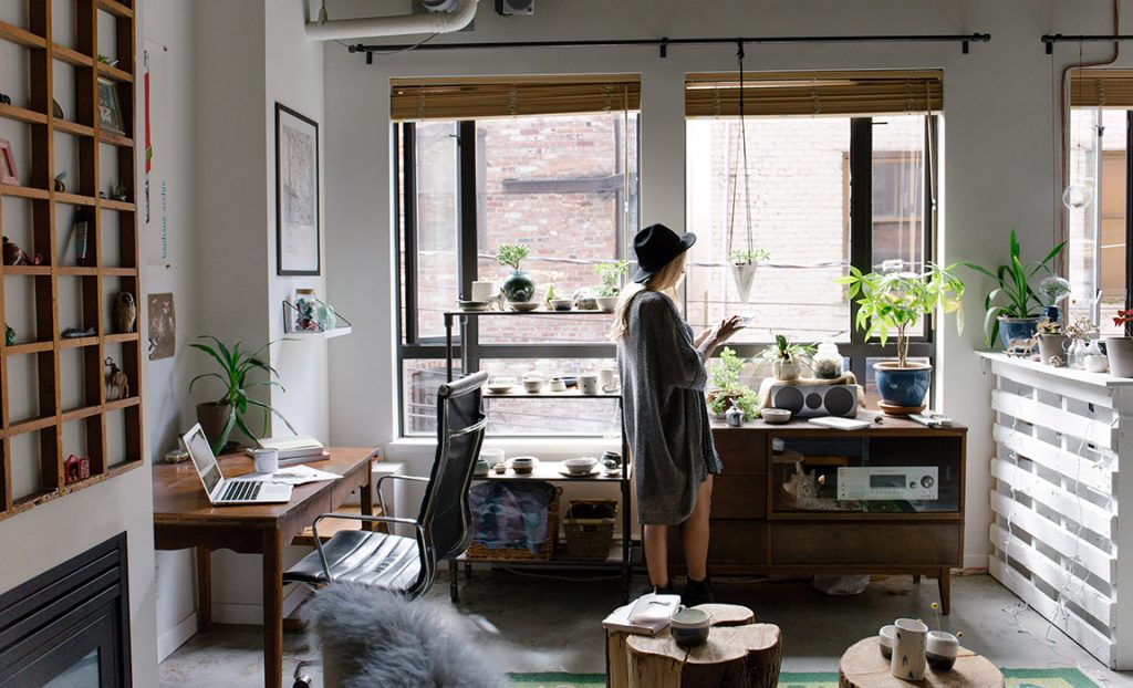 Share your moments with your visitors